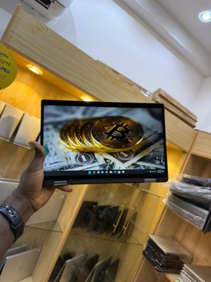 Picture of Dell latitude 7420 2-in-1